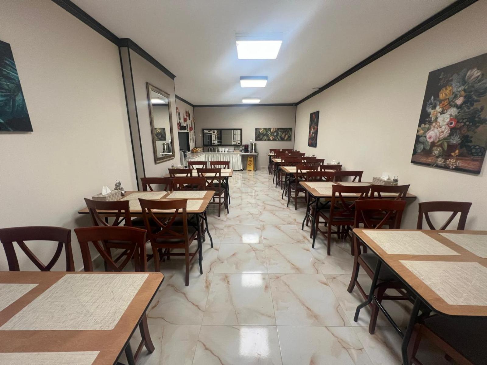 Hotel Reina Bukarest Kültér fotó