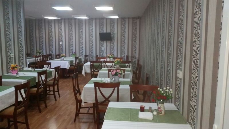 Hotel Reina Bukarest Kültér fotó