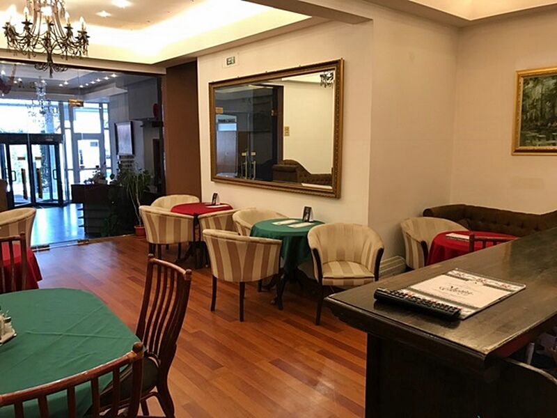 Hotel Reina Bukarest Kültér fotó